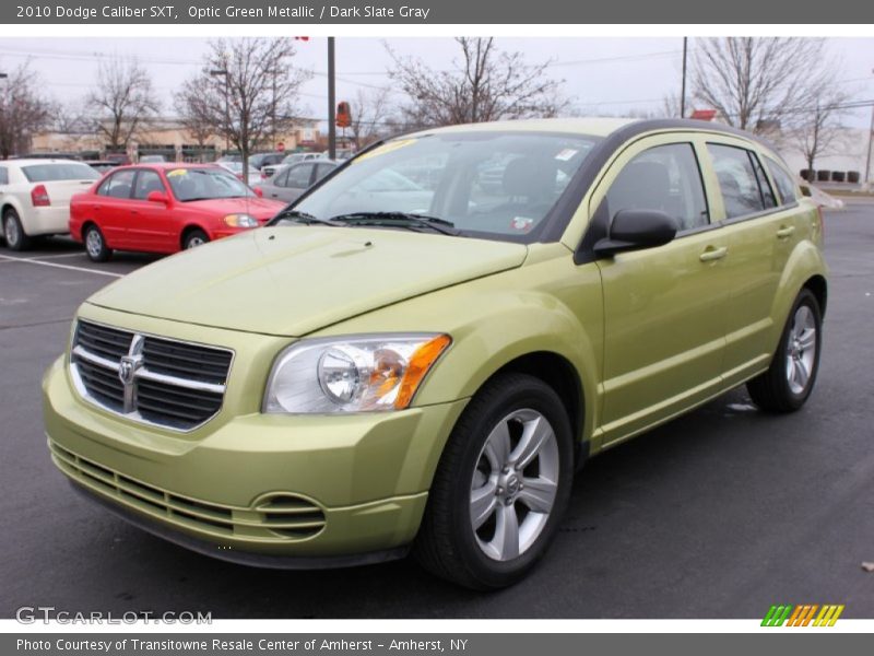 Front 3/4 View of 2010 Caliber SXT