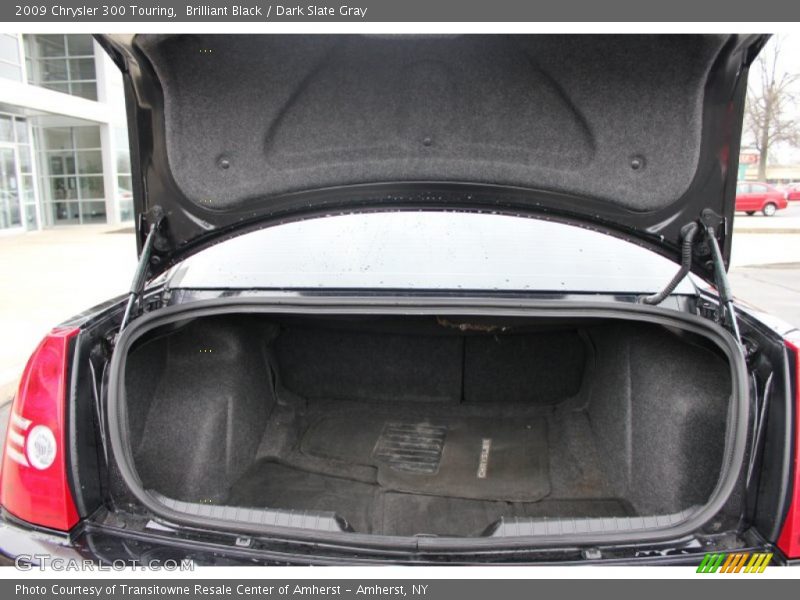 Brilliant Black / Dark Slate Gray 2009 Chrysler 300 Touring