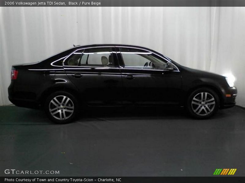 Black / Pure Beige 2006 Volkswagen Jetta TDI Sedan