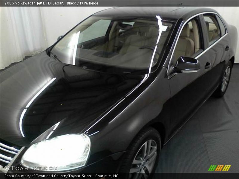 Black / Pure Beige 2006 Volkswagen Jetta TDI Sedan