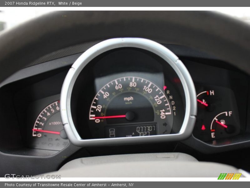 White / Beige 2007 Honda Ridgeline RTX