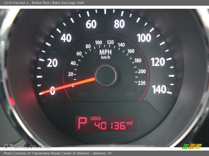 Molten Red / Black Soul Logo Cloth 2010 Kia Soul +