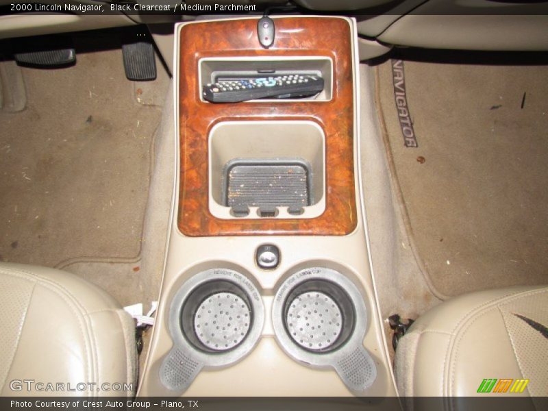 Black Clearcoat / Medium Parchment 2000 Lincoln Navigator