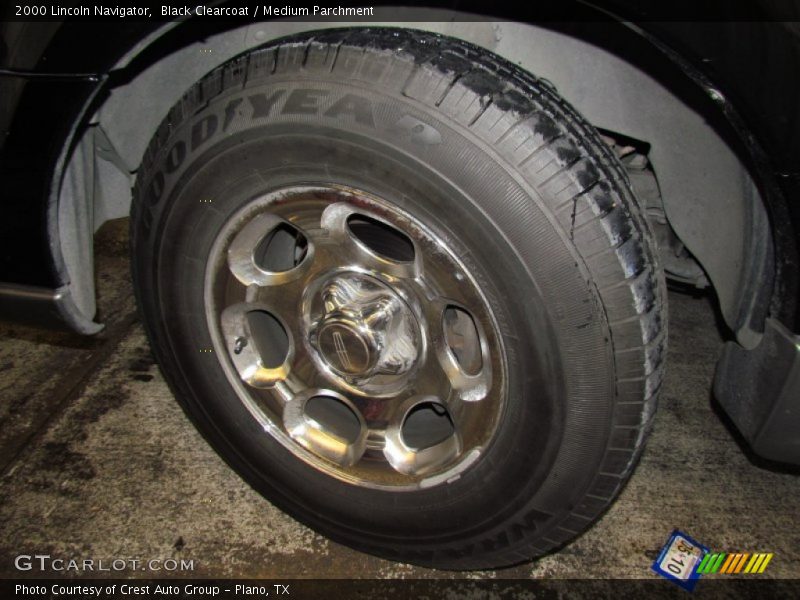 Black Clearcoat / Medium Parchment 2000 Lincoln Navigator