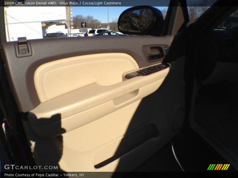 Onyx Black / Cocoa/Light Cashmere 2008 GMC Yukon Denali AWD