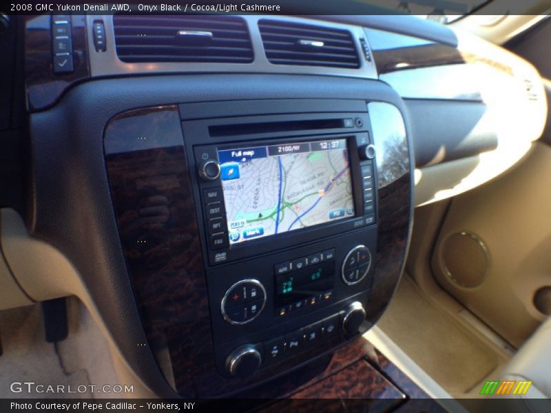 Onyx Black / Cocoa/Light Cashmere 2008 GMC Yukon Denali AWD