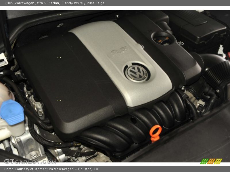 Candy White / Pure Beige 2009 Volkswagen Jetta SE Sedan