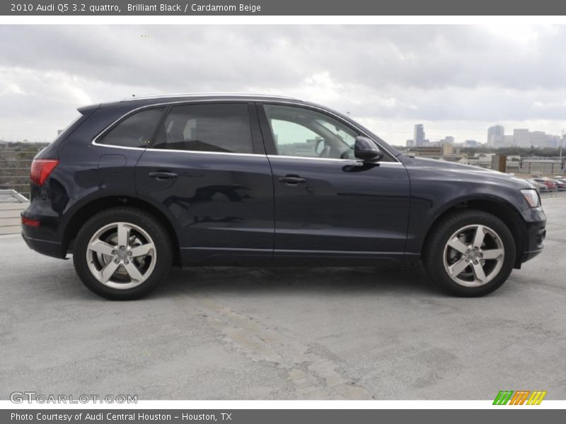 Brilliant Black / Cardamom Beige 2010 Audi Q5 3.2 quattro
