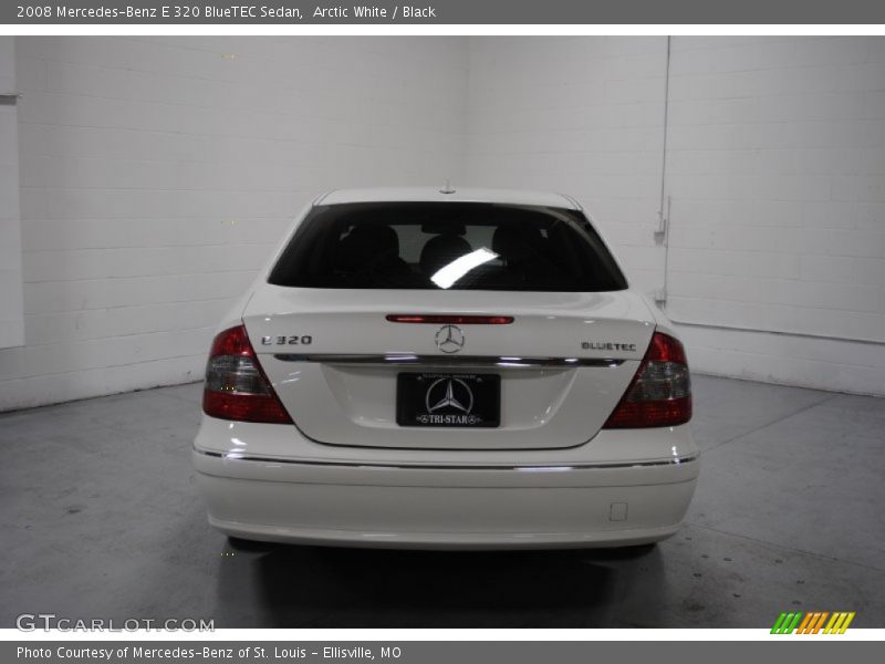 Arctic White / Black 2008 Mercedes-Benz E 320 BlueTEC Sedan