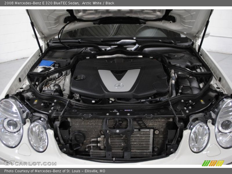 Arctic White / Black 2008 Mercedes-Benz E 320 BlueTEC Sedan