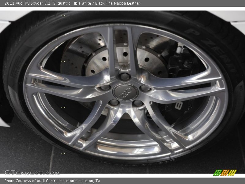  2011 R8 Spyder 5.2 FSI quattro Wheel