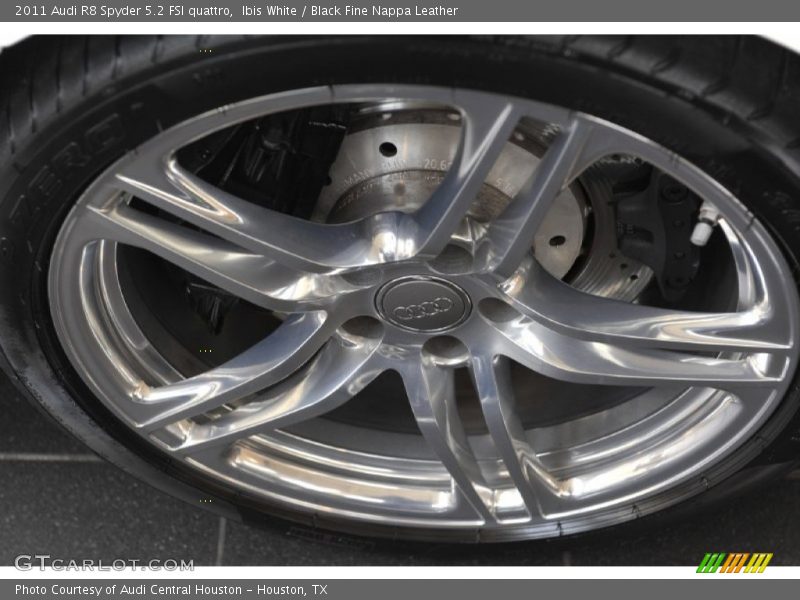  2011 R8 Spyder 5.2 FSI quattro Wheel