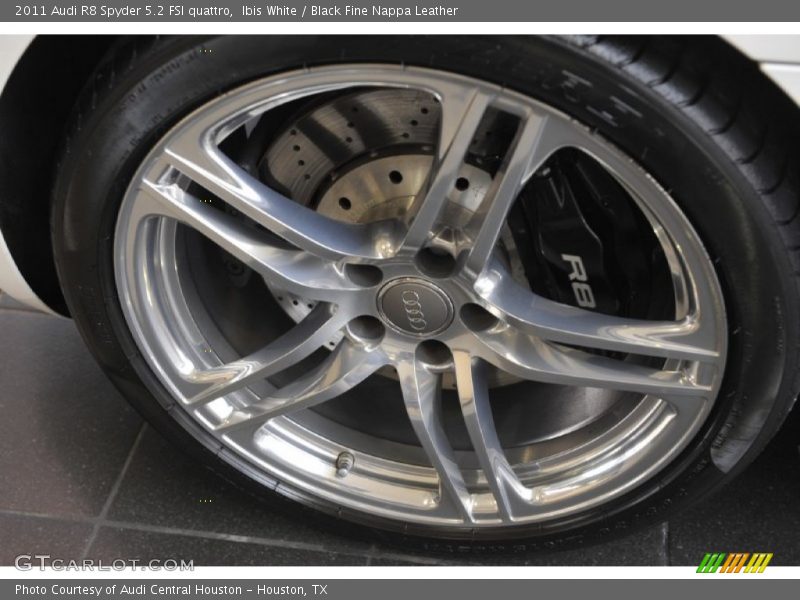  2011 R8 Spyder 5.2 FSI quattro Wheel