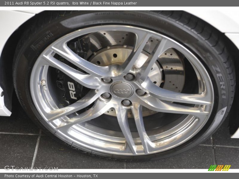  2011 R8 Spyder 5.2 FSI quattro Wheel