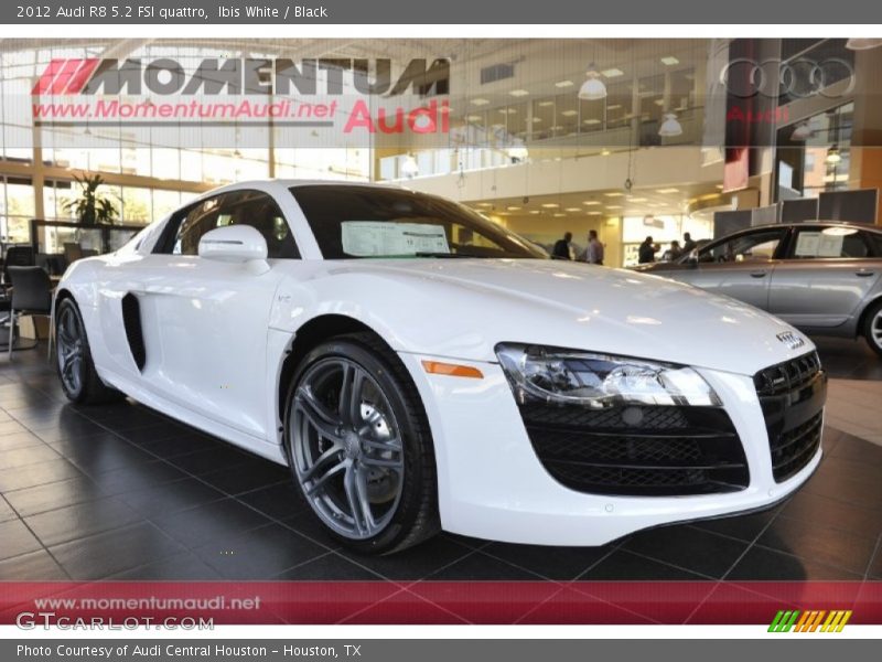 Ibis White / Black 2012 Audi R8 5.2 FSI quattro