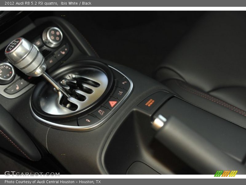  2012 R8 5.2 FSI quattro 6 Speed Manual Shifter