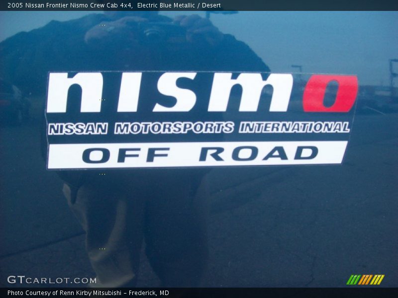  2005 Frontier Nismo Crew Cab 4x4 Logo