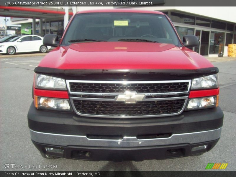 Victory Red / Dark Charcoal 2006 Chevrolet Silverado 2500HD LT Extended Cab 4x4