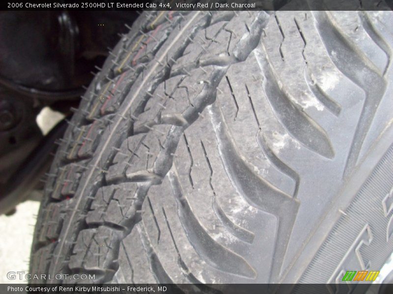Victory Red / Dark Charcoal 2006 Chevrolet Silverado 2500HD LT Extended Cab 4x4