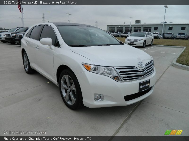 Blizzard White Pearl / Ivory 2012 Toyota Venza XLE