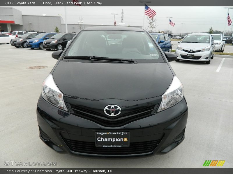 Black Sand Pearl / Ash Gray 2012 Toyota Yaris L 3 Door