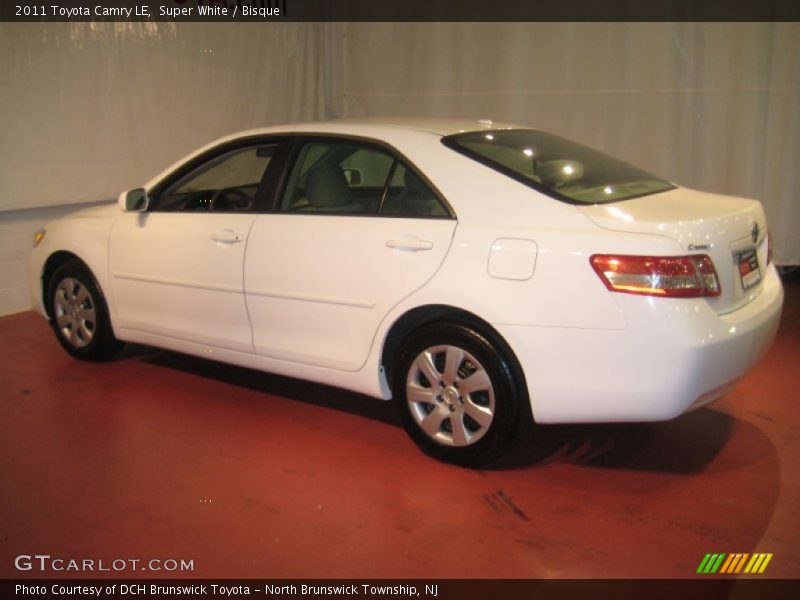 Super White / Bisque 2011 Toyota Camry LE
