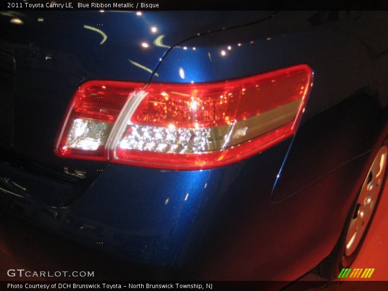 Blue Ribbon Metallic / Bisque 2011 Toyota Camry LE