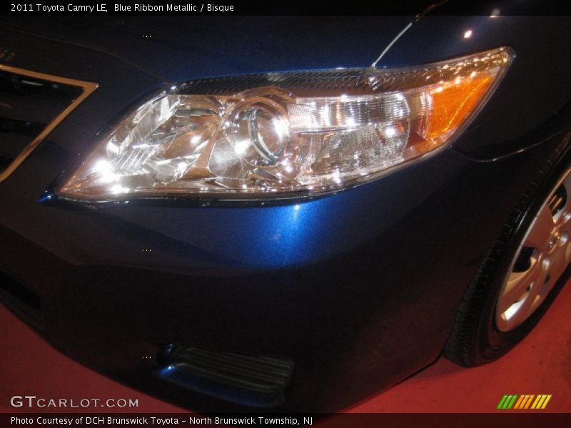 Blue Ribbon Metallic / Bisque 2011 Toyota Camry LE