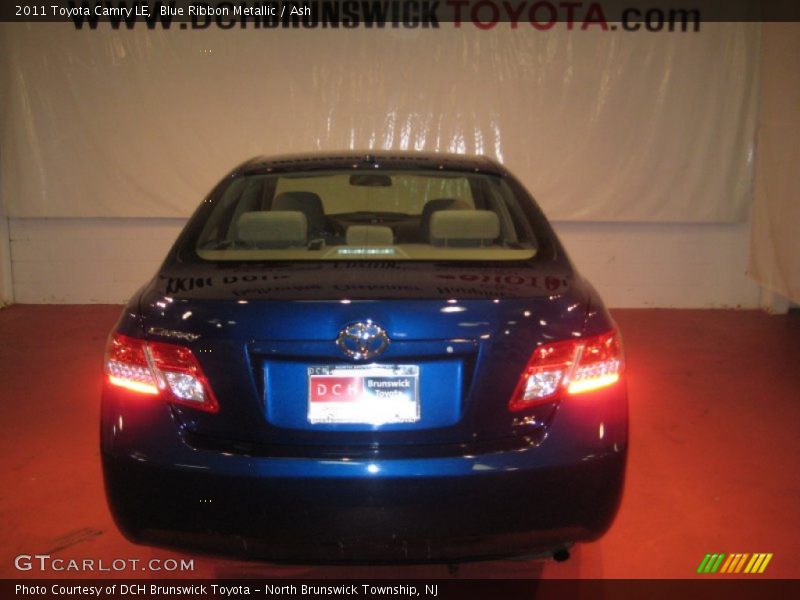 Blue Ribbon Metallic / Ash 2011 Toyota Camry LE