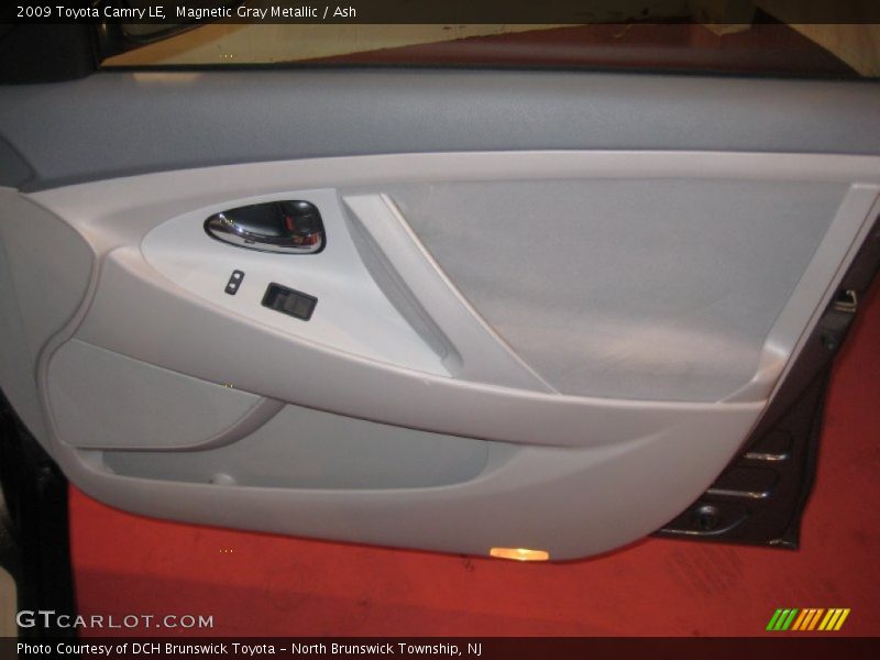 Magnetic Gray Metallic / Ash 2009 Toyota Camry LE