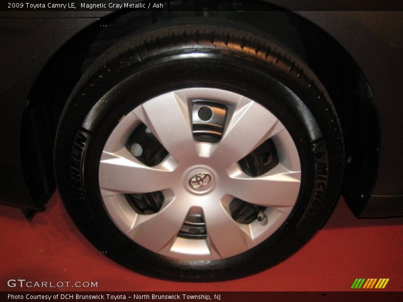 Magnetic Gray Metallic / Ash 2009 Toyota Camry LE