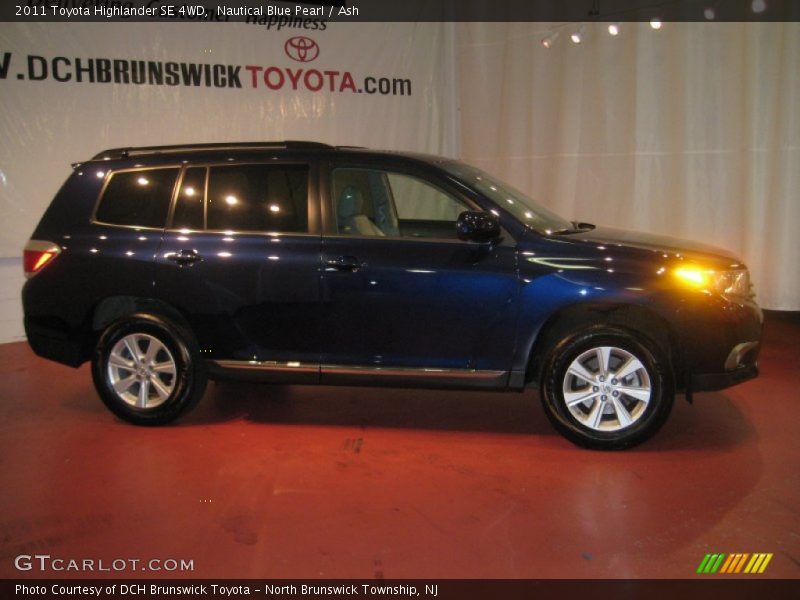 Nautical Blue Pearl / Ash 2011 Toyota Highlander SE 4WD