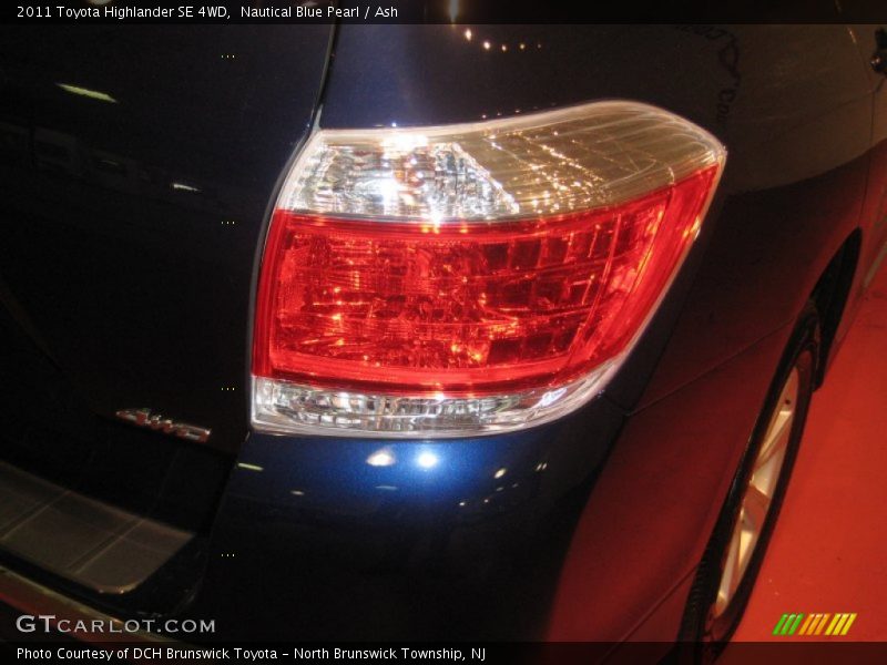 Nautical Blue Pearl / Ash 2011 Toyota Highlander SE 4WD