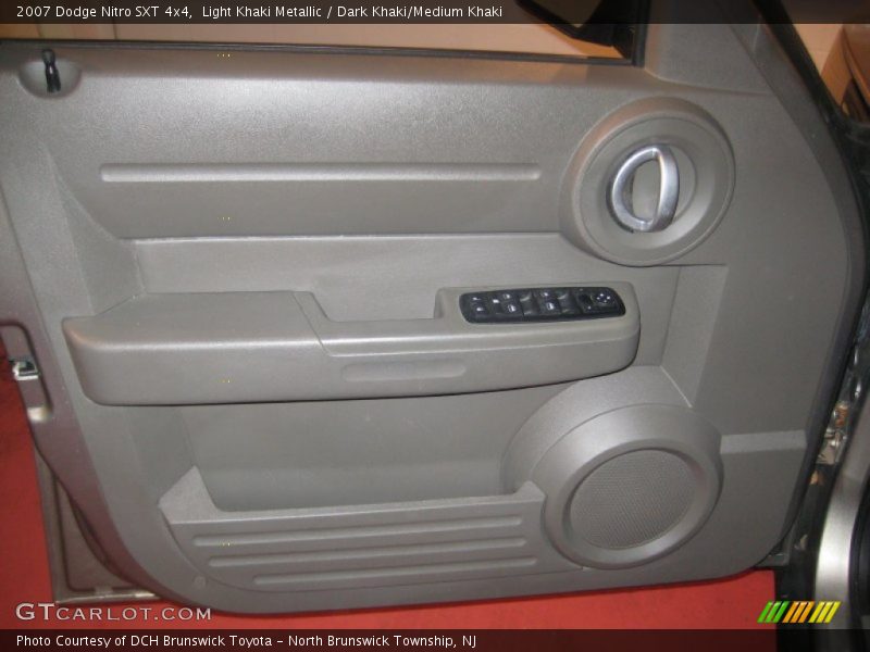 Light Khaki Metallic / Dark Khaki/Medium Khaki 2007 Dodge Nitro SXT 4x4