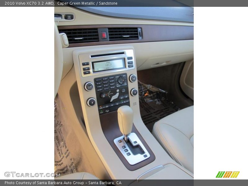 Controls of 2010 XC70 3.2 AWD