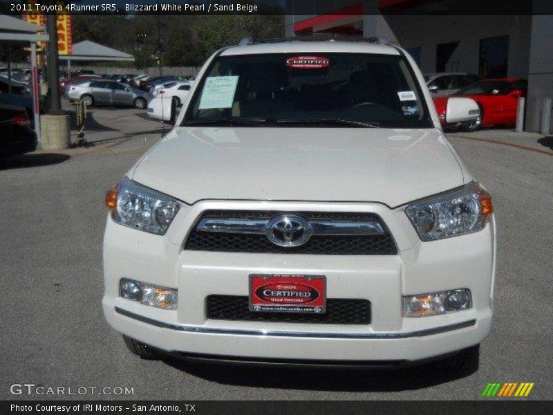 Blizzard White Pearl / Sand Beige 2011 Toyota 4Runner SR5