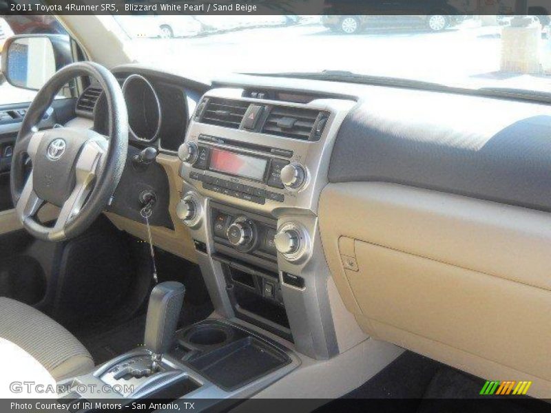 Blizzard White Pearl / Sand Beige 2011 Toyota 4Runner SR5
