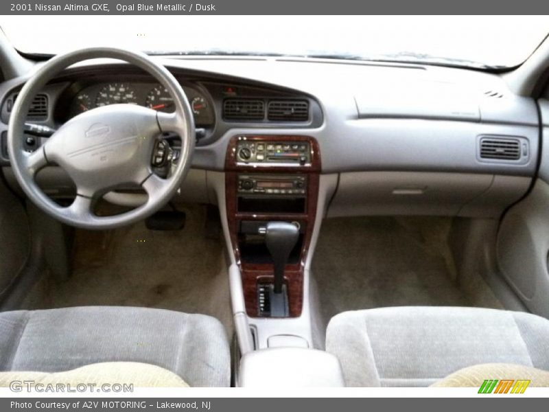 Opal Blue Metallic / Dusk 2001 Nissan Altima GXE