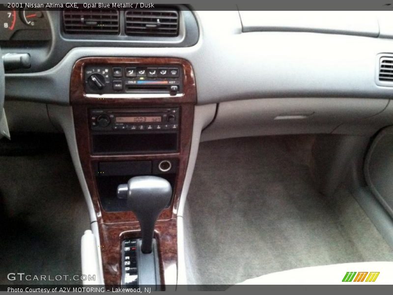 Opal Blue Metallic / Dusk 2001 Nissan Altima GXE