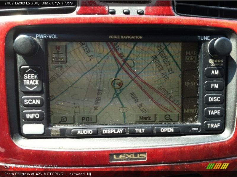 Black Onyx / Ivory 2002 Lexus ES 300