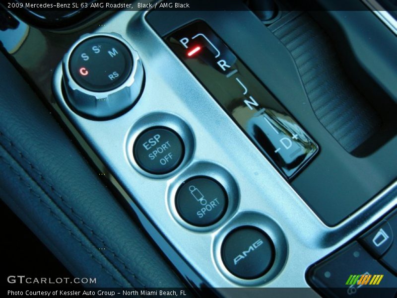 Controls of 2009 SL 63 AMG Roadster