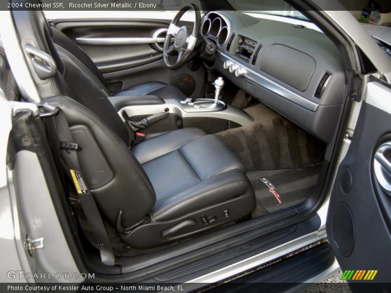  2004 SSR  Ebony Interior