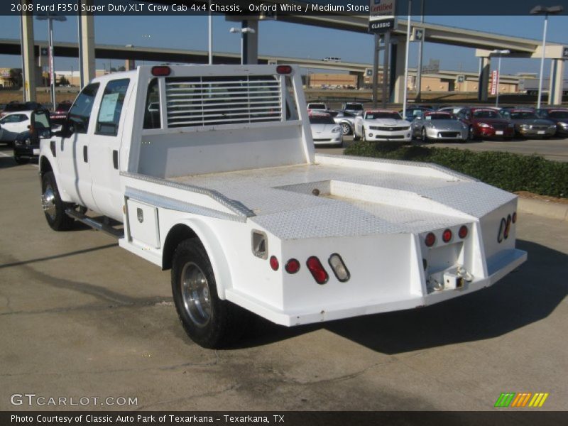 Oxford White / Medium Stone 2008 Ford F350 Super Duty XLT Crew Cab 4x4 Chassis