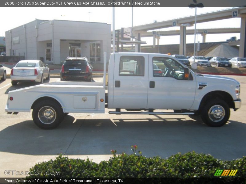 Oxford White / Medium Stone 2008 Ford F350 Super Duty XLT Crew Cab 4x4 Chassis