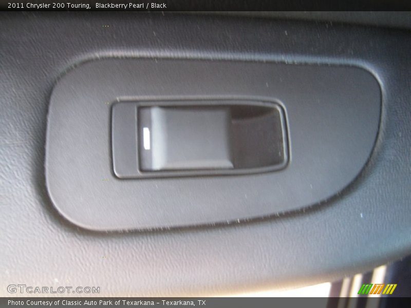 Blackberry Pearl / Black 2011 Chrysler 200 Touring