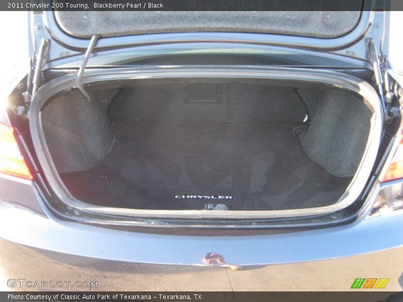 Blackberry Pearl / Black 2011 Chrysler 200 Touring