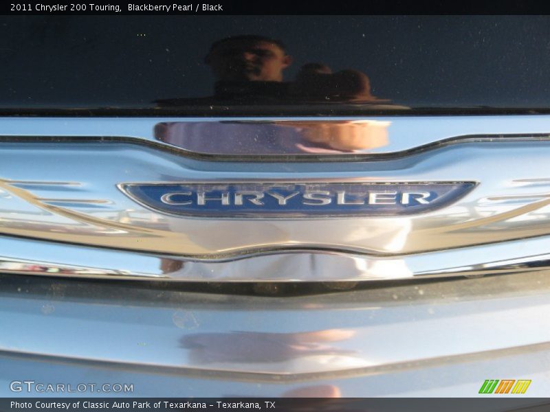 Blackberry Pearl / Black 2011 Chrysler 200 Touring