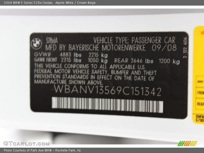 Alpine White / Cream Beige 2009 BMW 5 Series 528xi Sedan