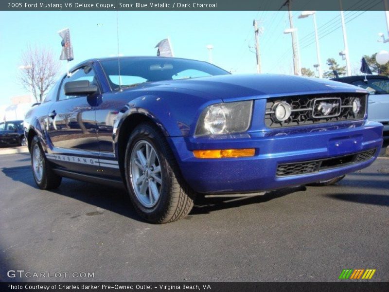 Sonic Blue Metallic / Dark Charcoal 2005 Ford Mustang V6 Deluxe Coupe