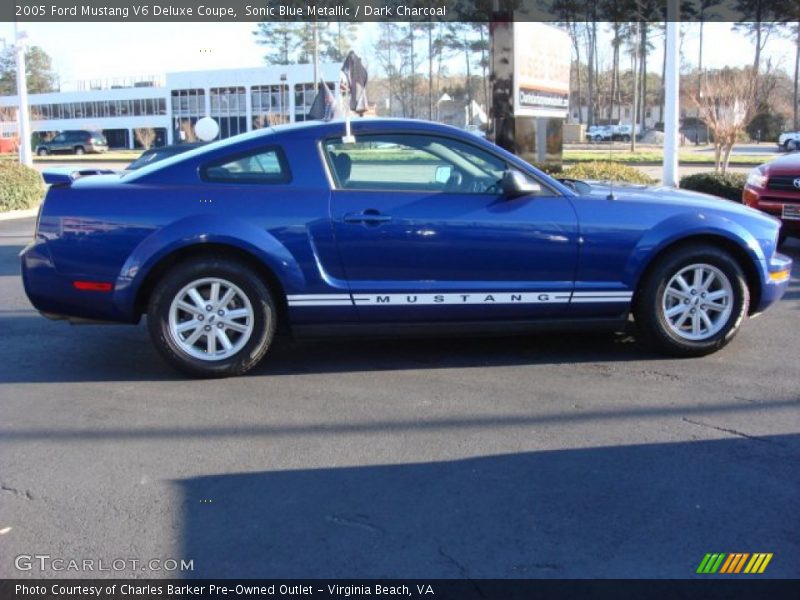 Sonic Blue Metallic / Dark Charcoal 2005 Ford Mustang V6 Deluxe Coupe